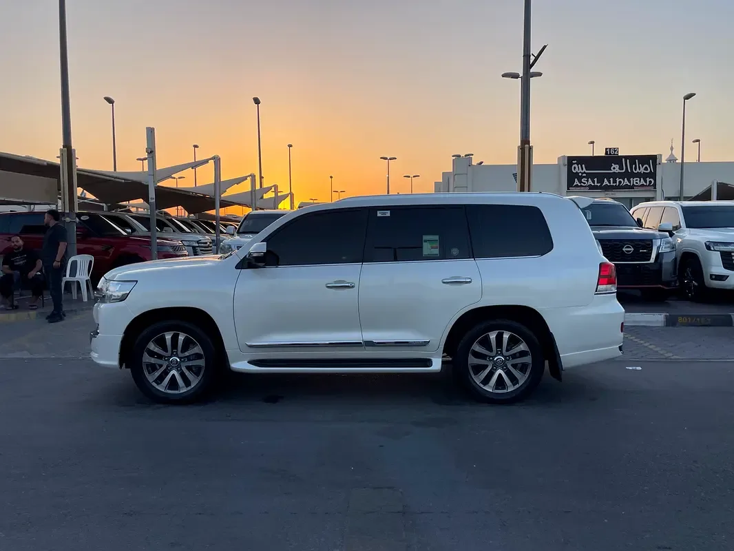 Toyota Land Cruiser 4.6 AT (309 حصان) - 3