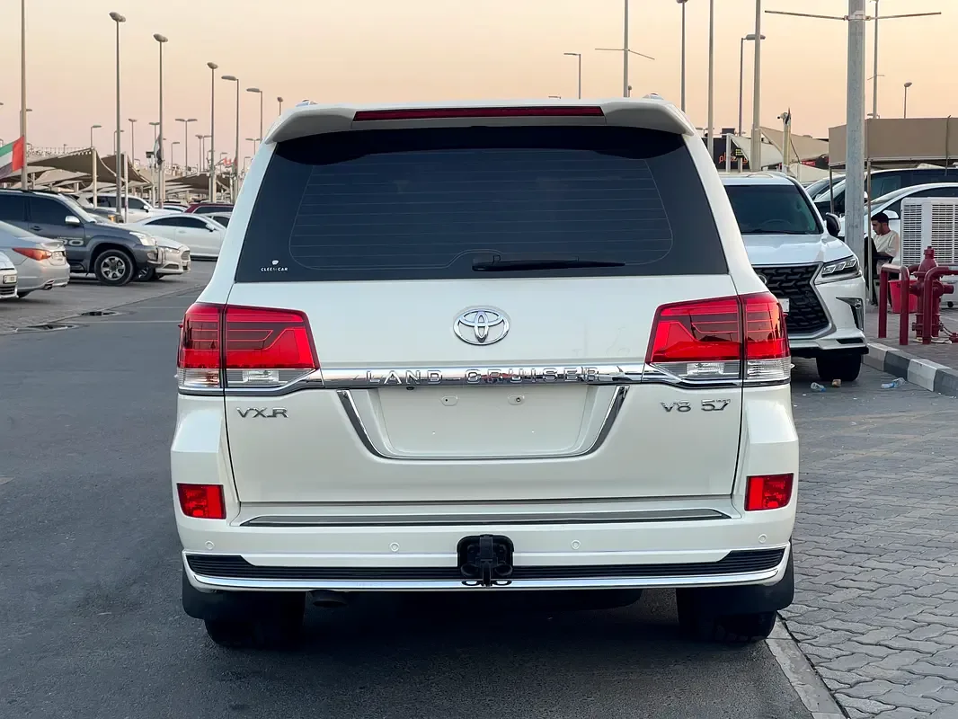 Toyota Land Cruiser 4.6 AT (309 حصان) - 5