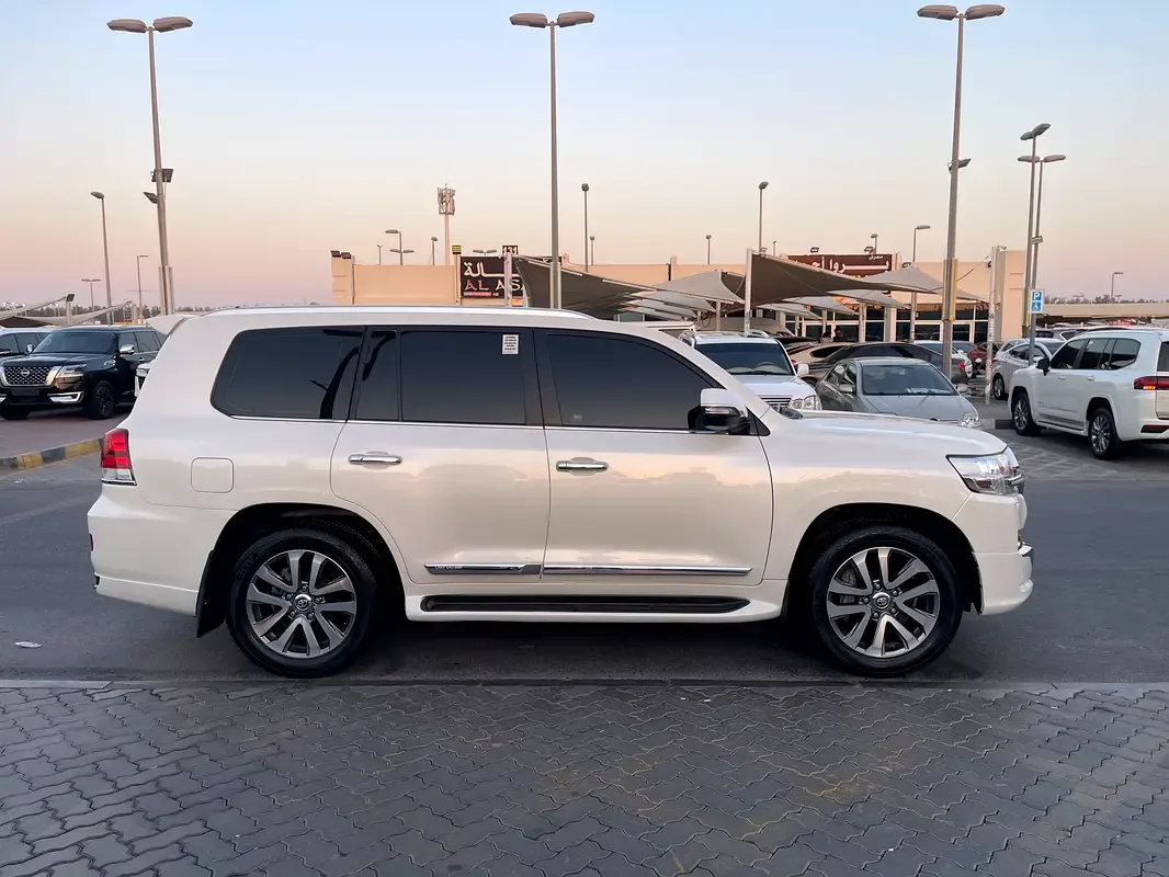 Toyota Land Cruiser 4.6 AT (309 حصان) - 7