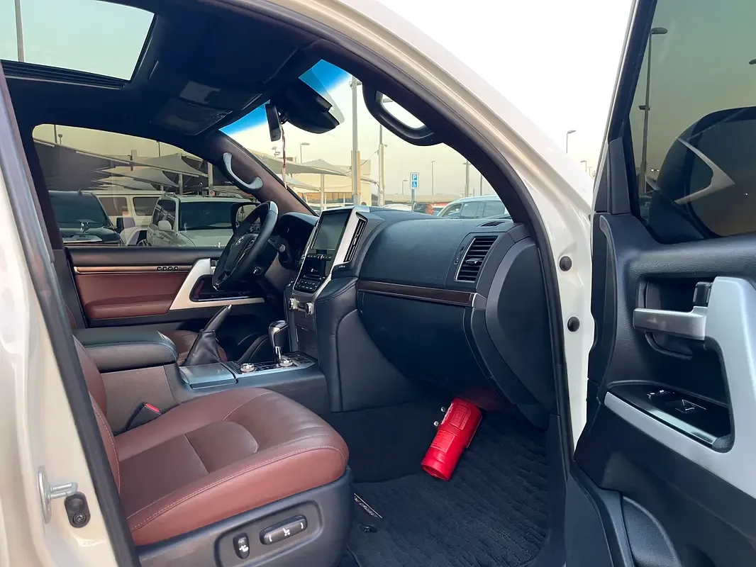 Toyota Land Cruiser 4.6 AT (309 حصان) - 16