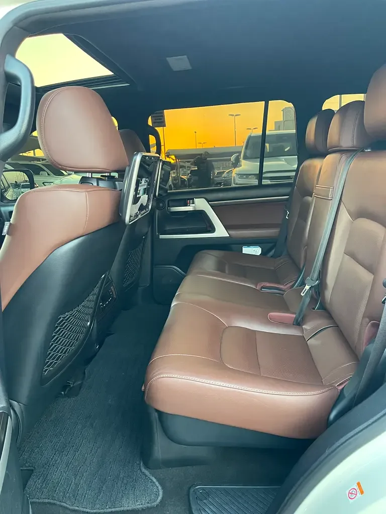 Toyota Land Cruiser 4.6 AT (309 حصان) - 13