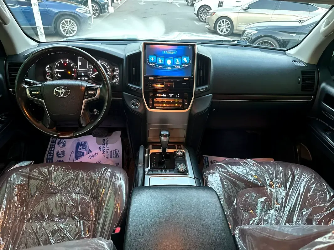 Toyota Land Cruiser 4.6 AT (309 hp) - 9
