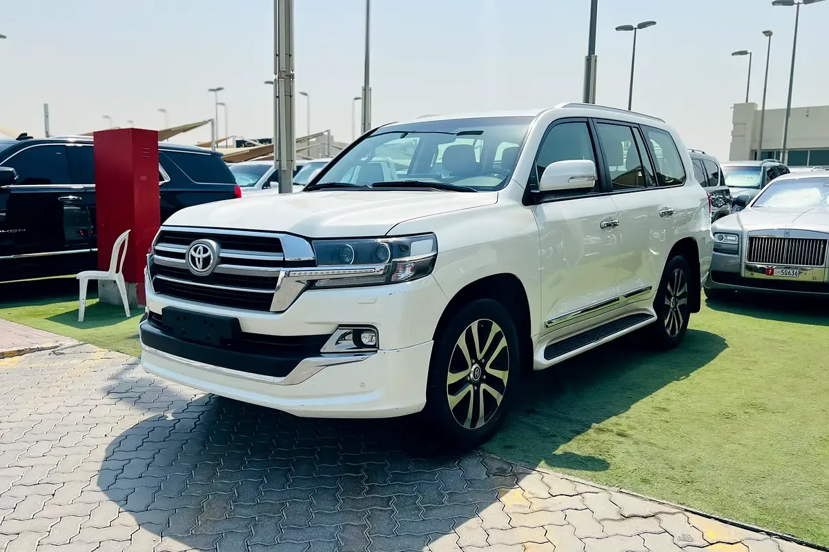 Toyota Land Cruiser 4.6 AT (309 حصان) - 2