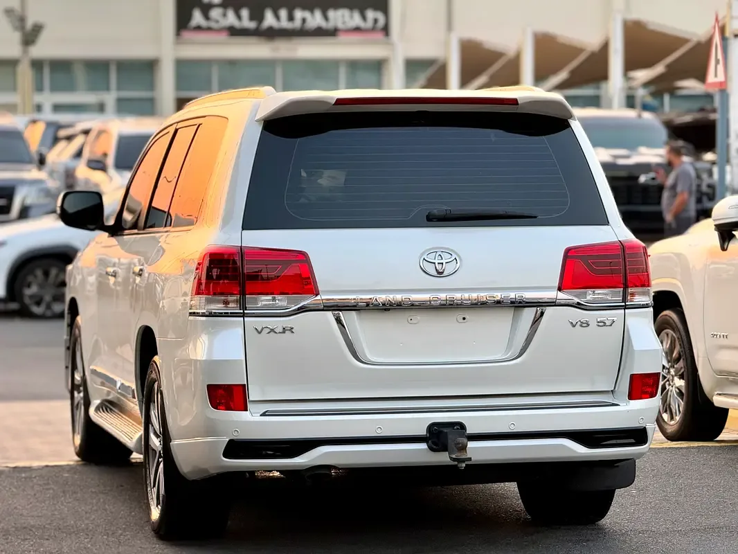 Toyota Land Cruiser 4.6 AT (309 حصان) - 3