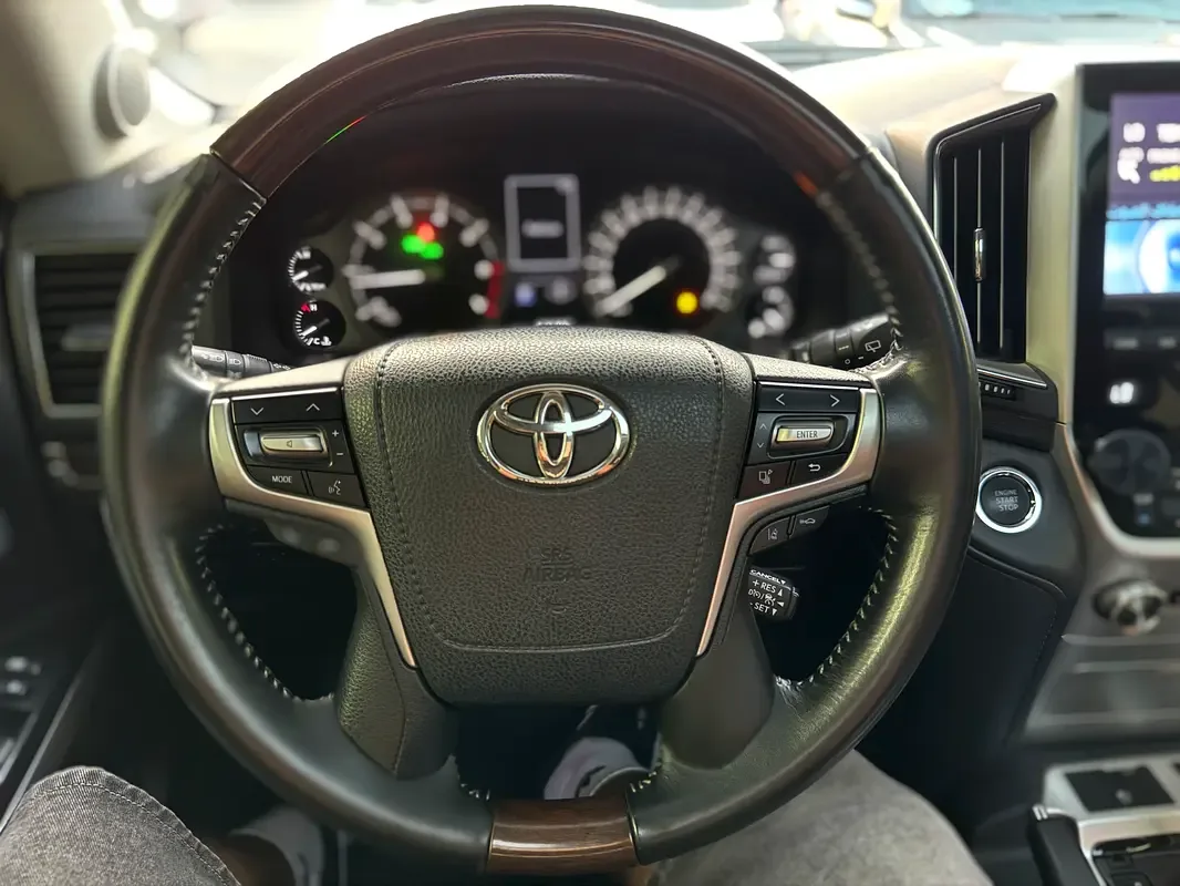 Toyota Land Cruiser 4.6 AT (309 حصان) - 13