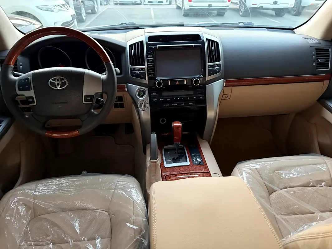 Toyota Land Cruiser 4.6 AT (309 hp) - 9