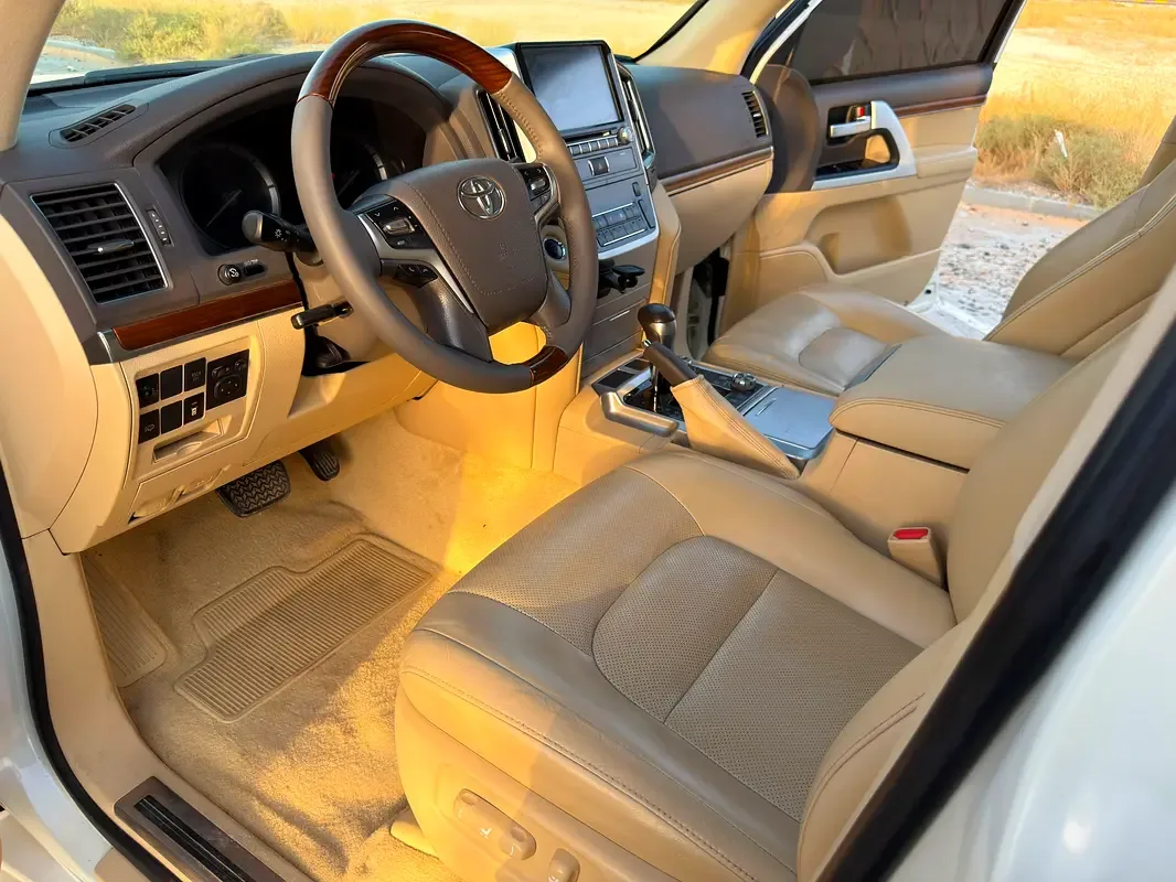 Toyota Land Cruiser 4.6 AT (309 hp) - 6