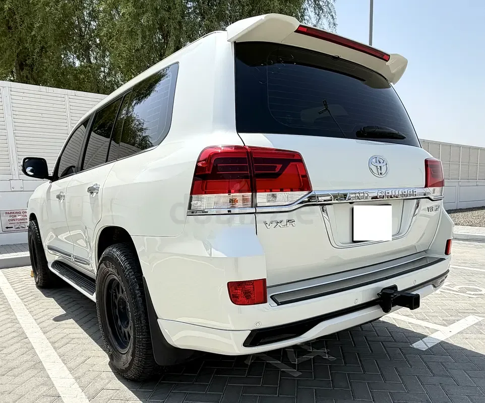 Toyota Land Cruiser 4.6 AT (309 hp)