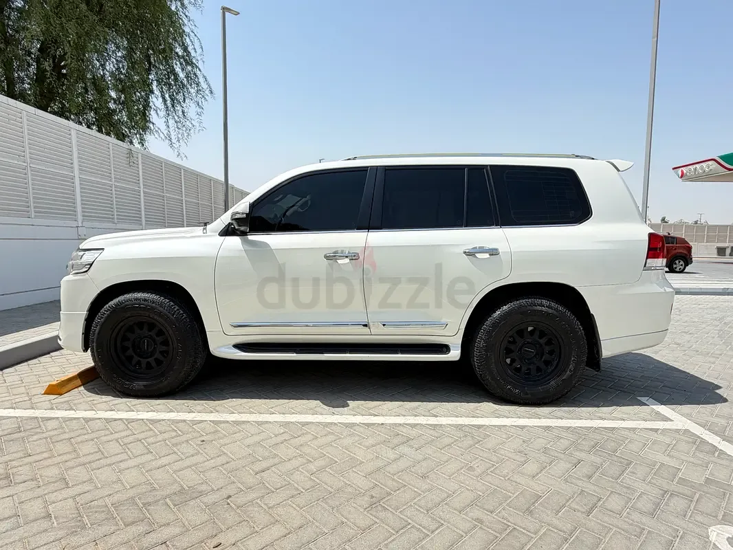 Toyota Land Cruiser 4.6 AT (309 hp) - 5