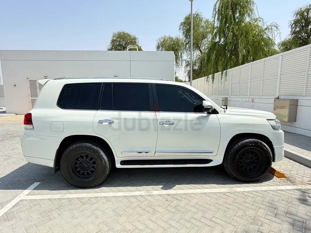 Toyota Land Cruiser 4.6 AT (309 hp) - 6