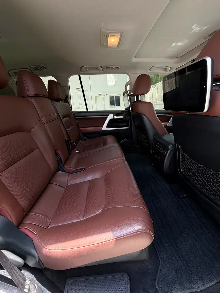 Toyota Land Cruiser 4.6 AT (309 hp) - 11