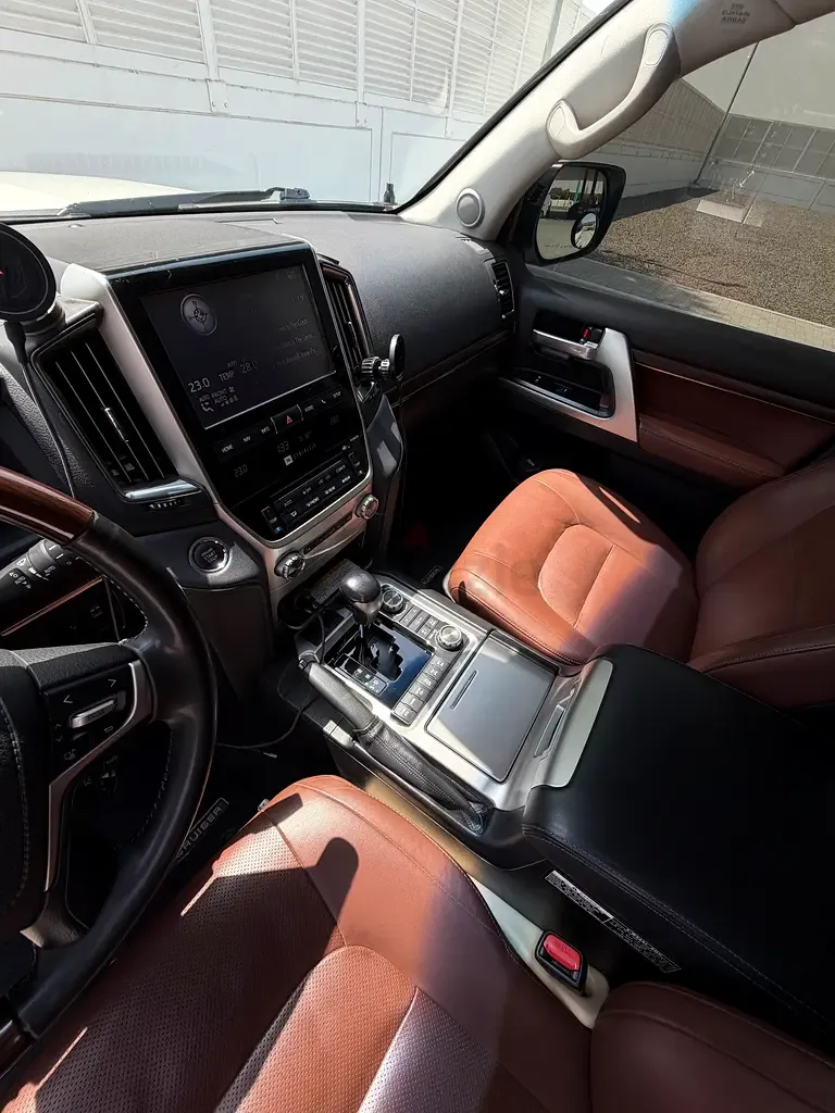 Toyota Land Cruiser 4.6 AT (309 hp) - 9