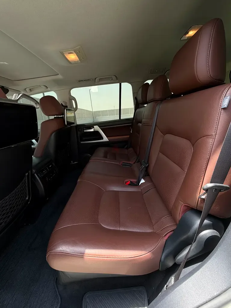 Toyota Land Cruiser 4.6 AT (309 hp) - 12