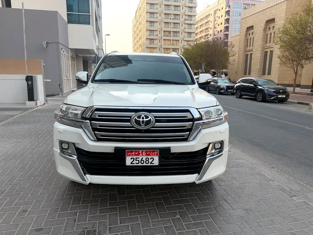 Toyota Land Cruiser 4.6 AT (309 hp) - 2