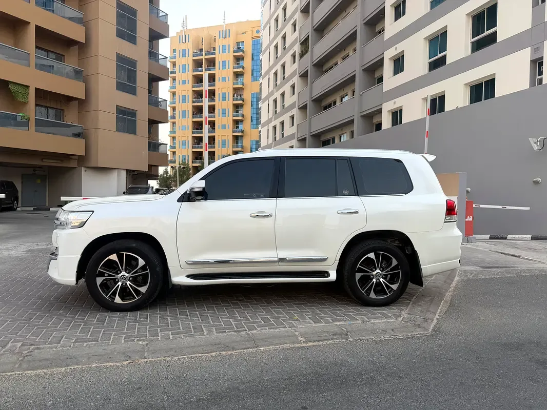 Toyota Land Cruiser 4.6 AT (309 hp) - 5