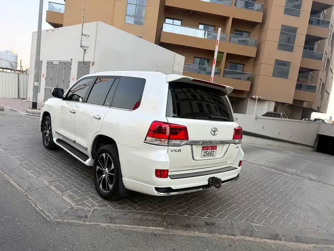 Toyota Land Cruiser 4.6 AT (309 hp) - 6