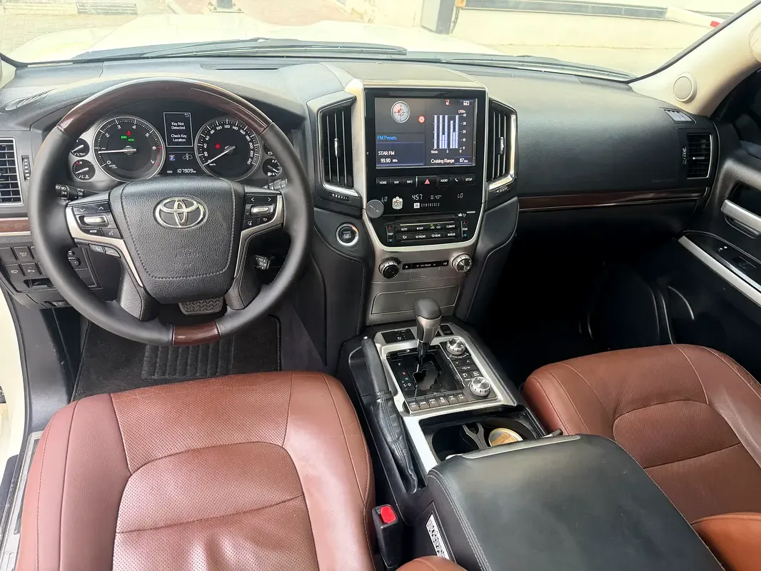 Toyota Land Cruiser 4.6 AT (309 hp) - 9
