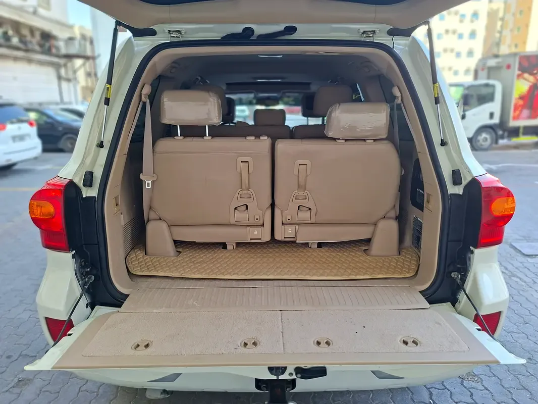 Toyota Land Cruiser 4.6 AT (309 حصان) - 12