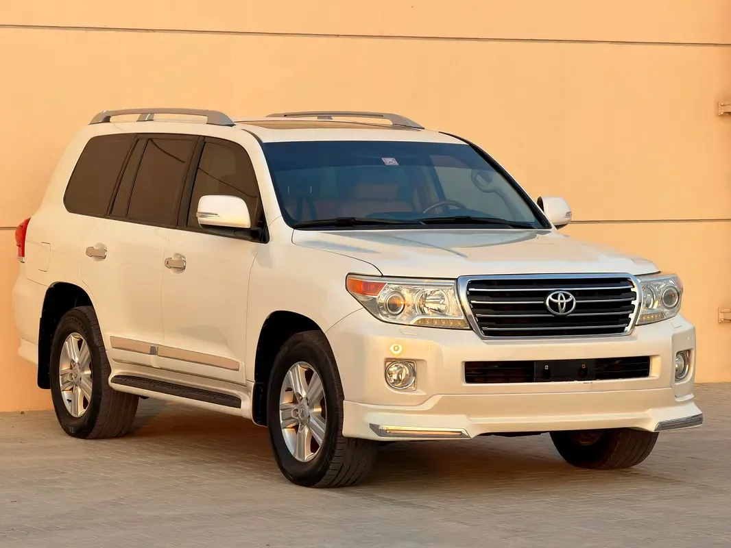 Toyota Land Cruiser 4.6 AT 4WD (5 places) (309 hp)