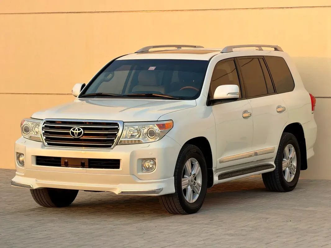 Toyota Land Cruiser 4.6 AT 4WD (5 مقاعد) (309 حصان) - 4