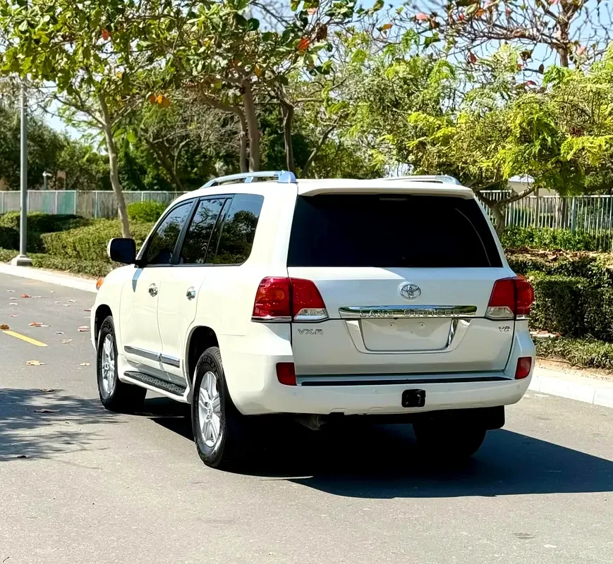 Toyota Land Cruiser 4.6 AT 4WD (7 places) (309 hp) - 6