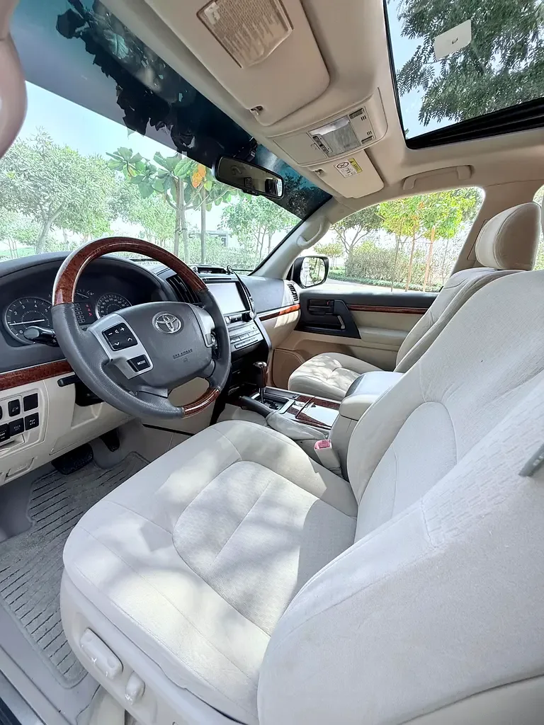Toyota Land Cruiser 4.6 AT 4WD (7 places) (309 hp) - 9