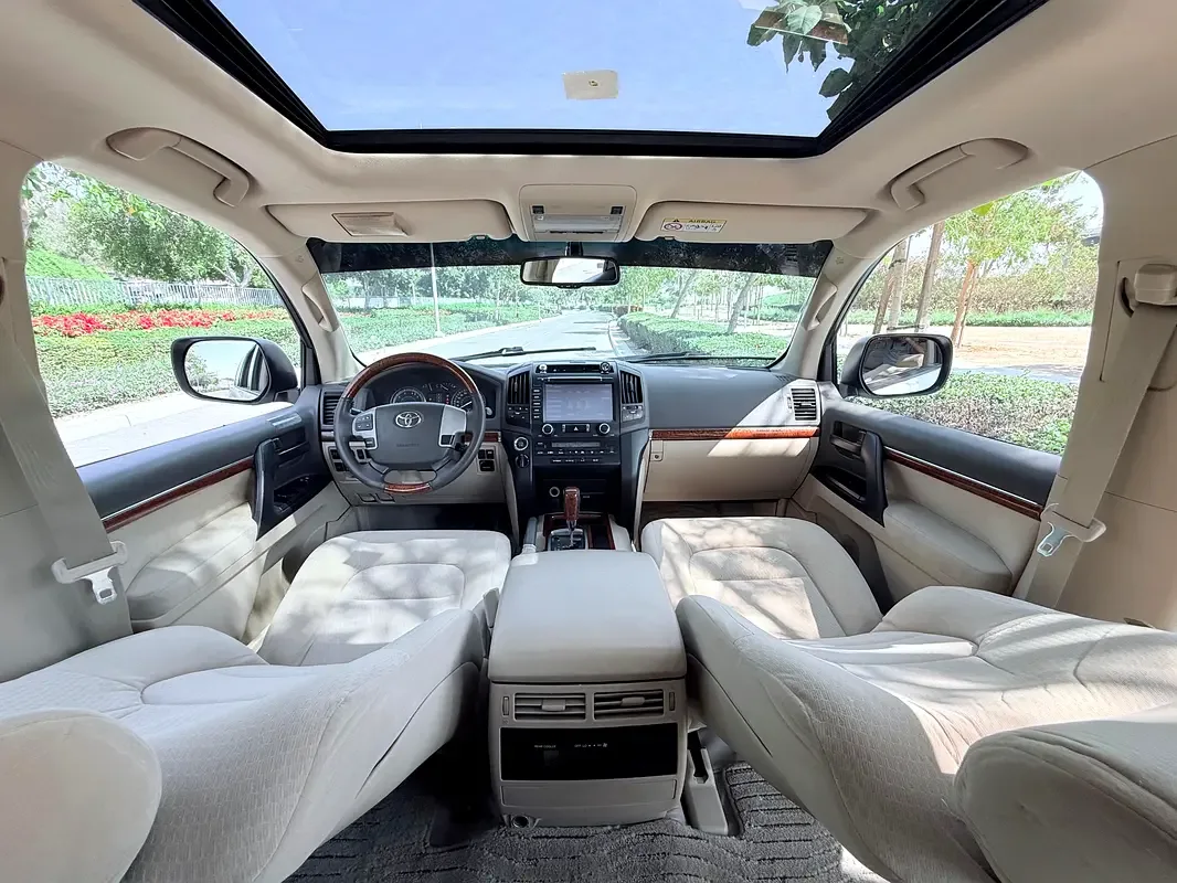 Toyota Land Cruiser 4.6 AT 4WD (7 places) (309 hp) - 8