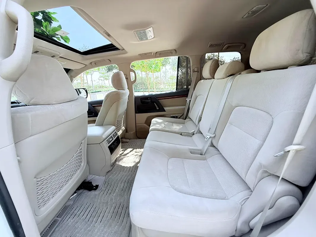 Toyota Land Cruiser 4.6 AT 4WD (7 places) (309 hp) - 13