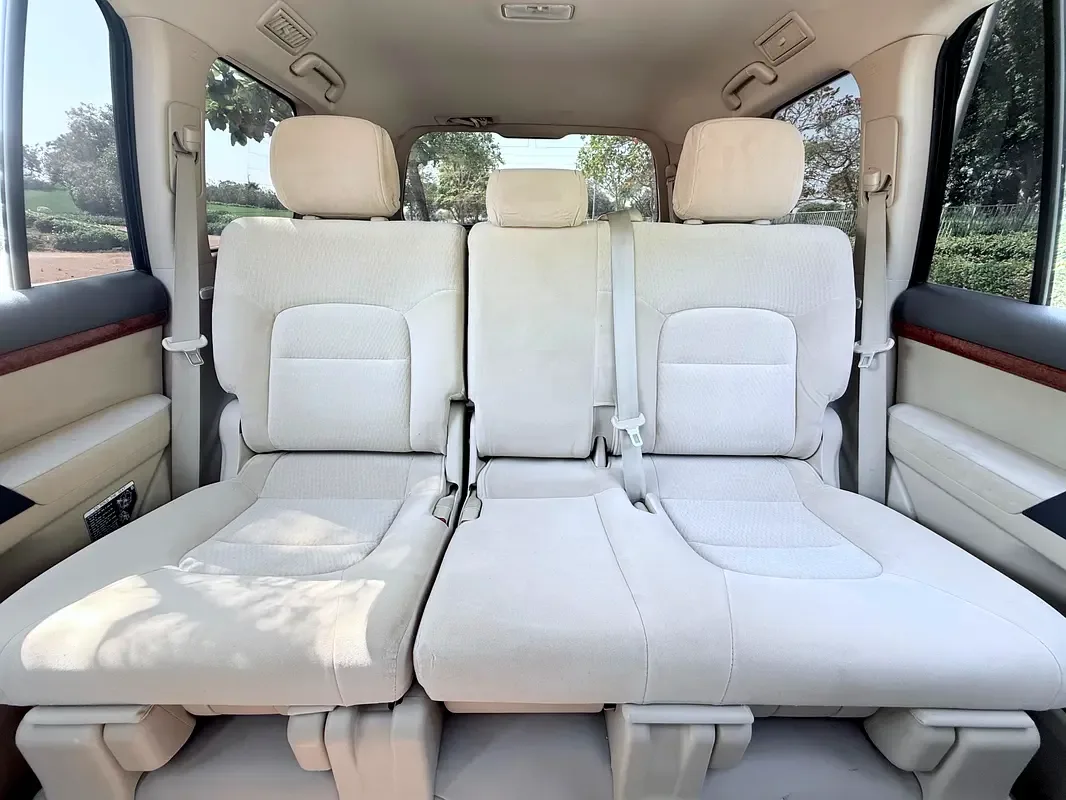 Toyota Land Cruiser 4.6 AT 4WD (7 places) (309 hp) - 14