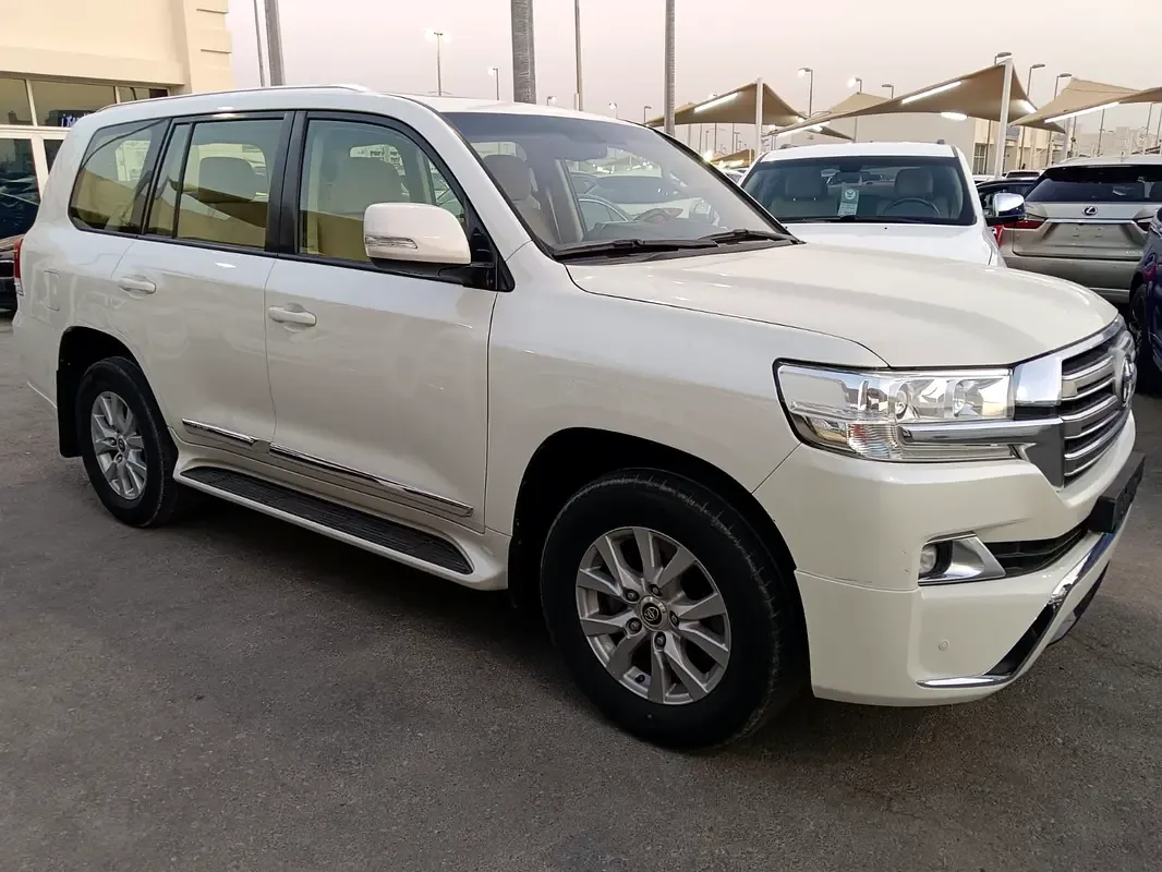 Toyota Land Cruiser 4.6 AT AWD (309 hp)