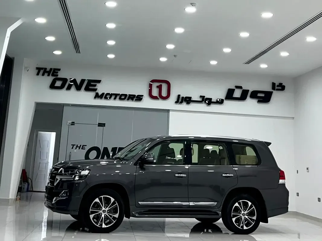 Toyota Land Cruiser 4.6 AT AWD (309 hp)