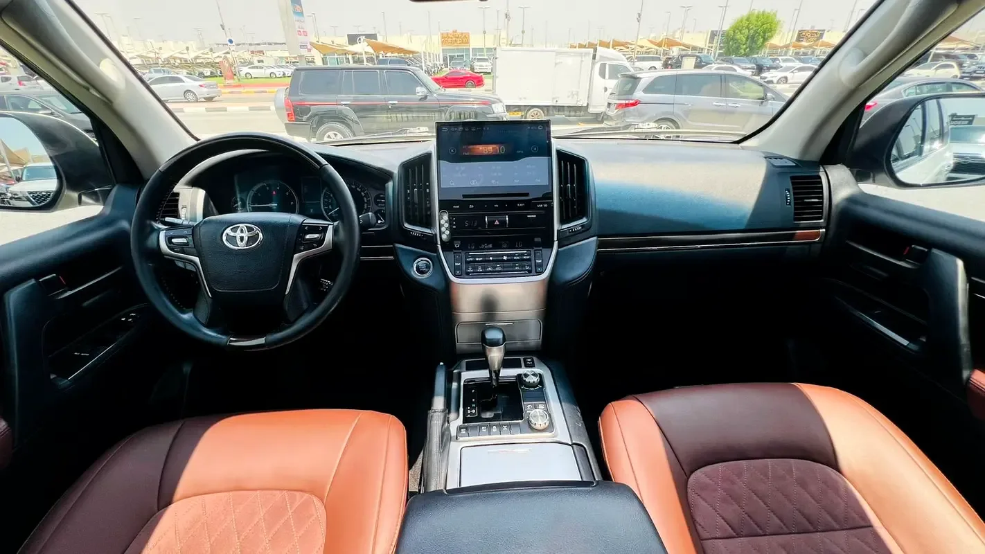 Toyota Land Cruiser 4.6 AT AWD (309 حصان) - 16