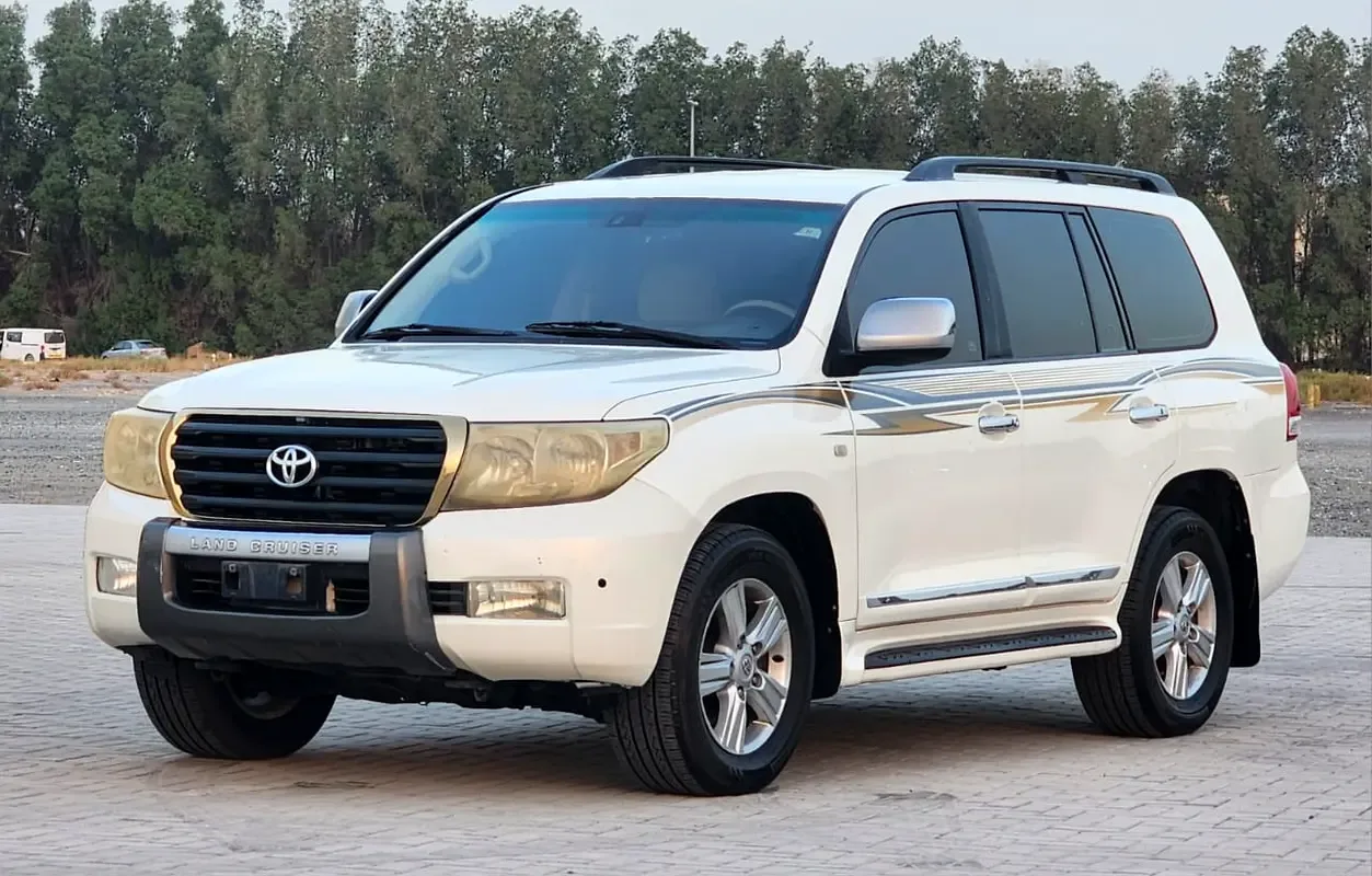 Toyota Land Cruiser 4.7 4WD AT (288 hp)