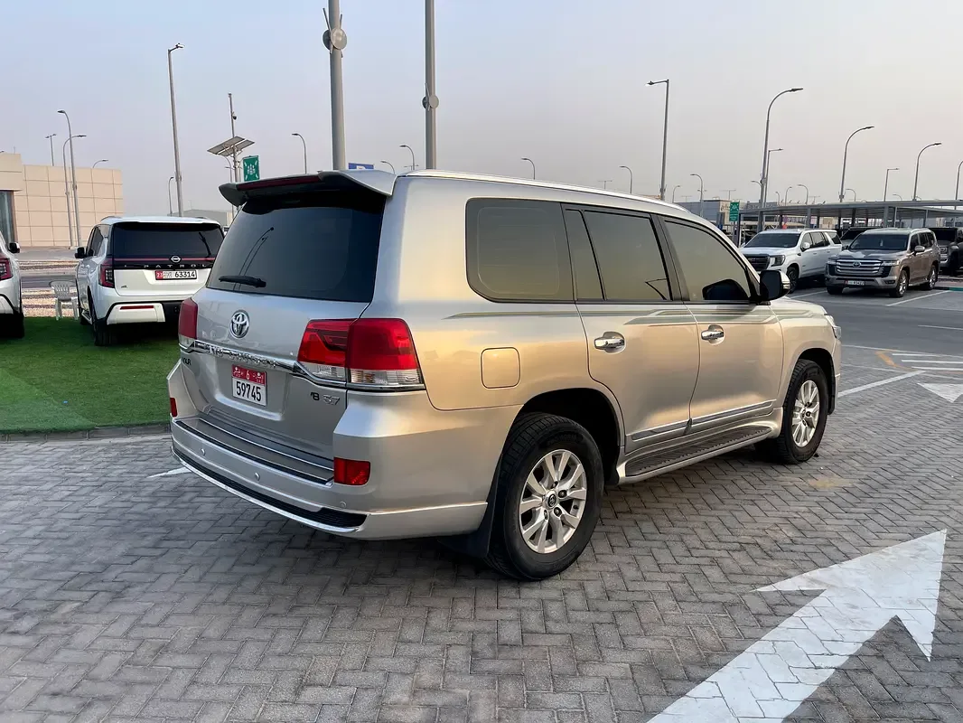 Toyota Land Cruiser 4.7 4WD AT (288 حصان) - 2