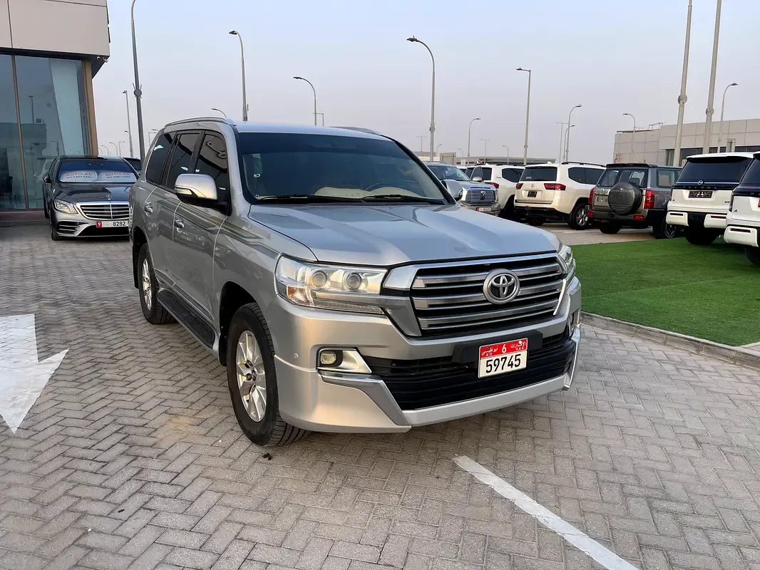 Toyota Land Cruiser 4.7 4WD AT (288 hp)