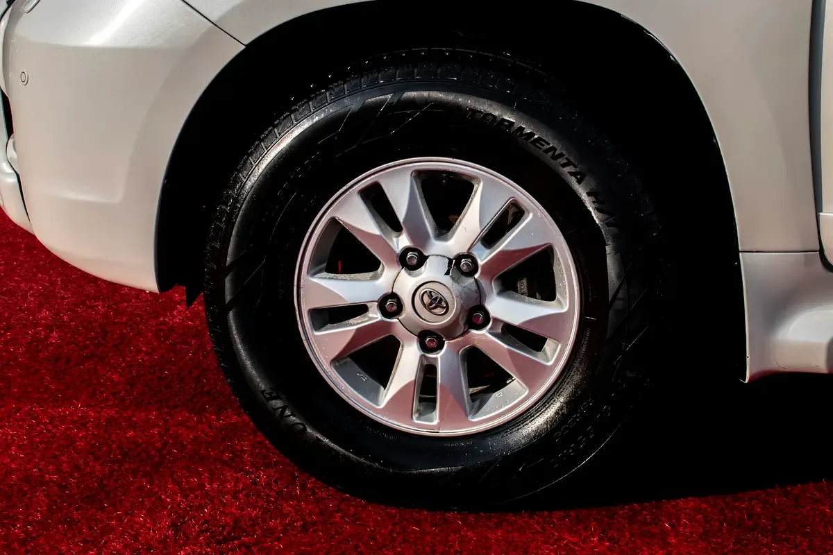 Toyota Land Cruiser 4.7 4WD AT (288 حصان) - 16