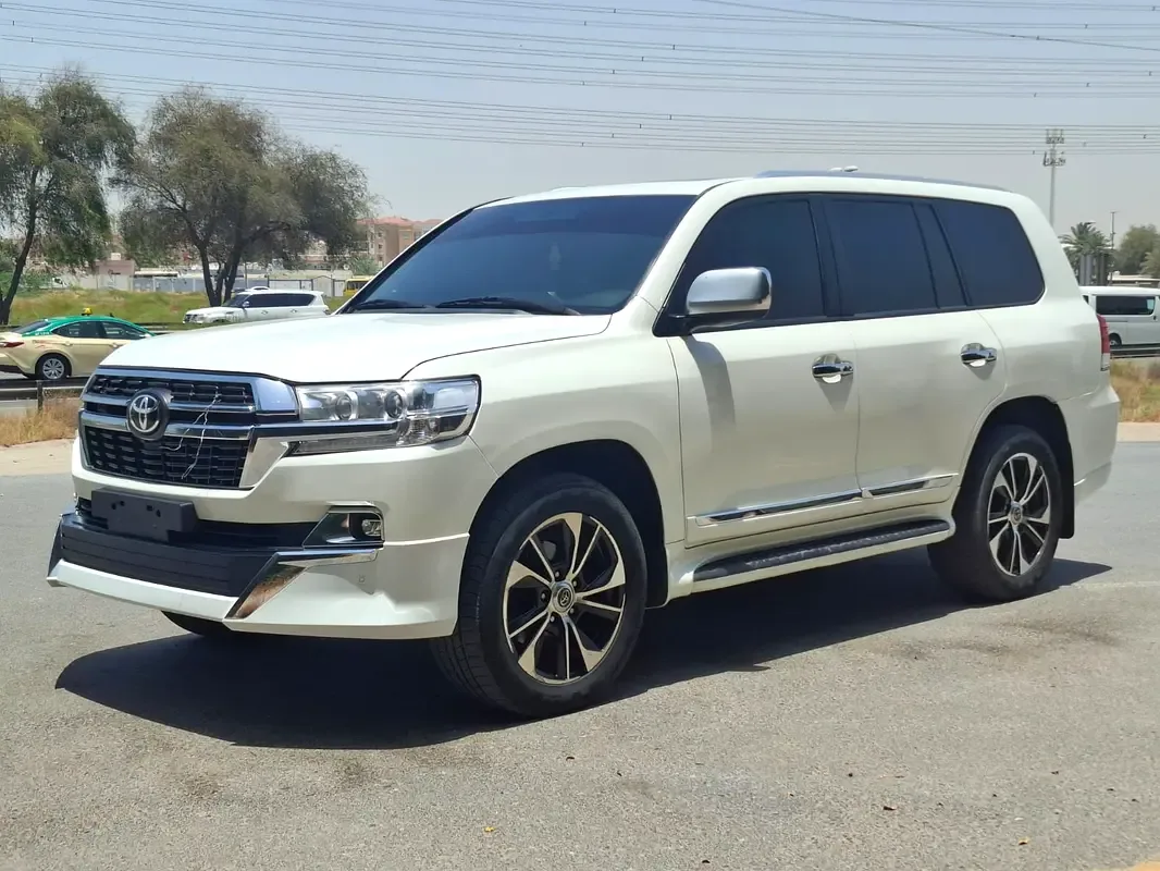 Toyota Land Cruiser 4.7 4WD AT (288 hp)