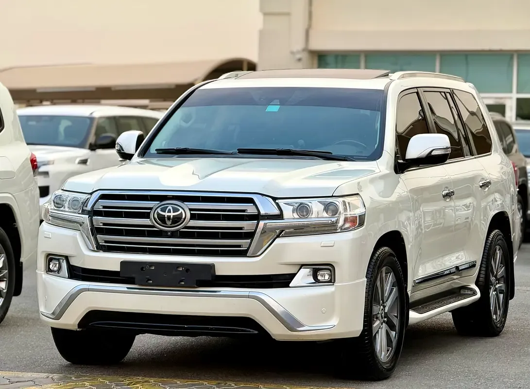 Toyota Land Cruiser 5.7 AT 4WD (381 hp) - 4