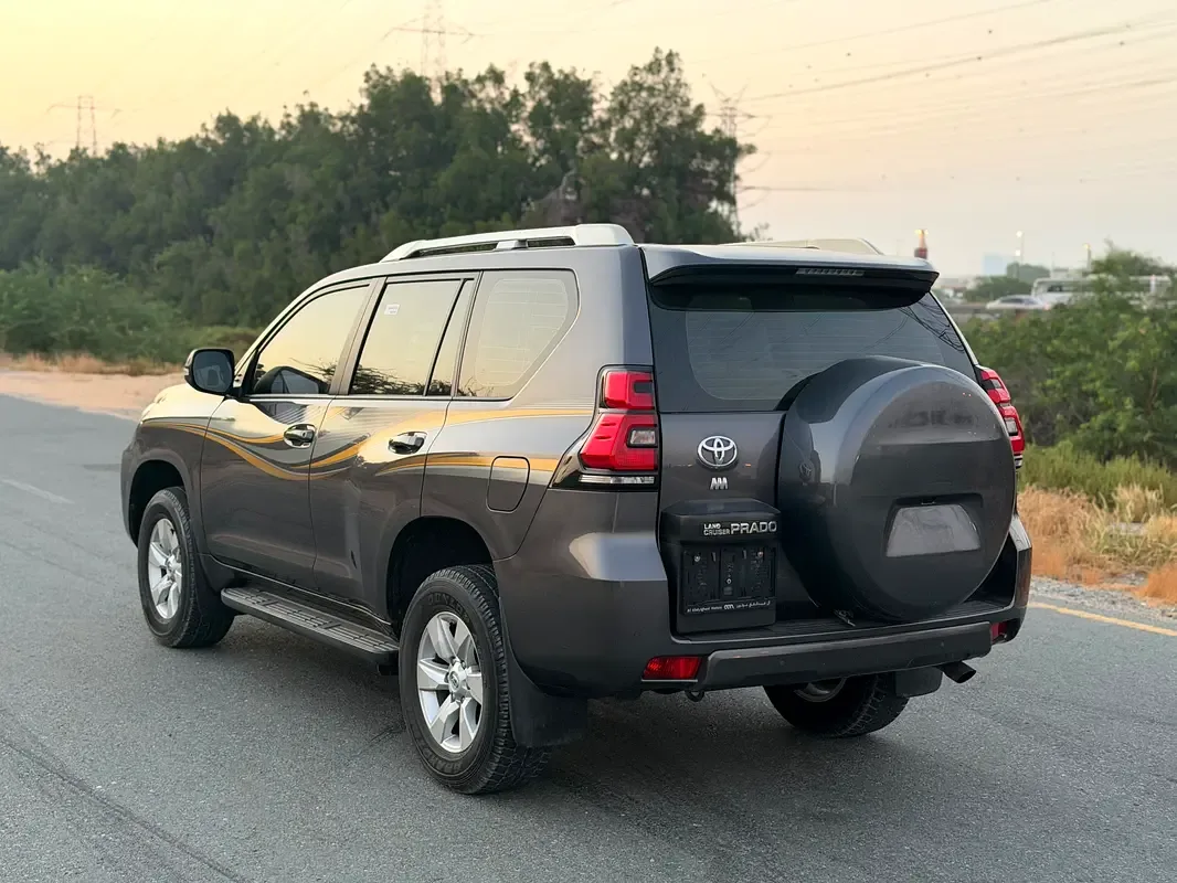 Toyota Land Cruiser Prado 2.4 AT 4WD (279 حصان) - 6