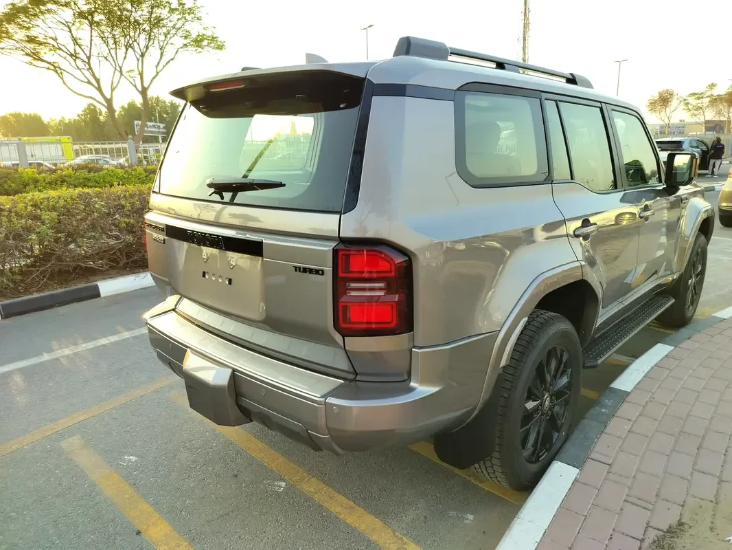 Toyota Land Cruiser Prado 2.4 AT 4WD (279 حصان) - 3