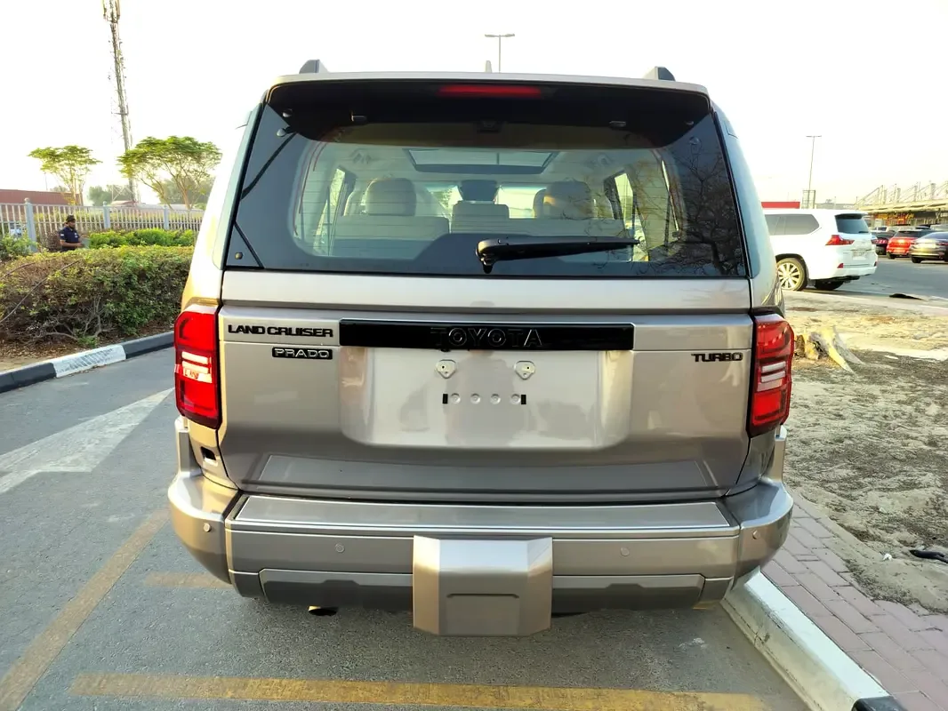 Toyota Land Cruiser Prado 2.4 AT 4WD (279 حصان) - 7