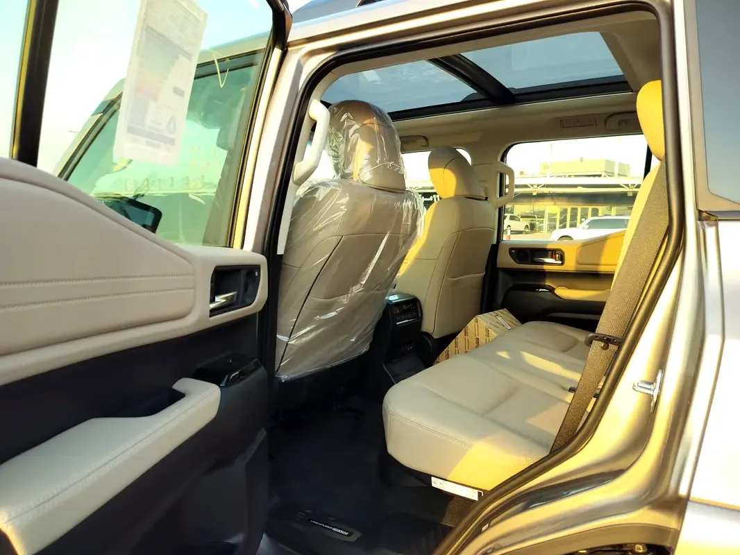 Toyota Land Cruiser Prado 2.4 AT 4WD (279 حصان) - 12