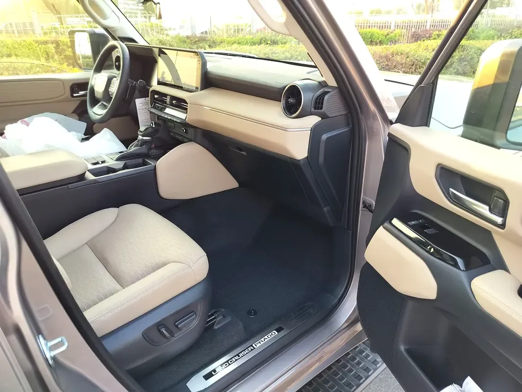 Toyota Land Cruiser Prado 2.4 AT 4WD (279 حصان) - 11