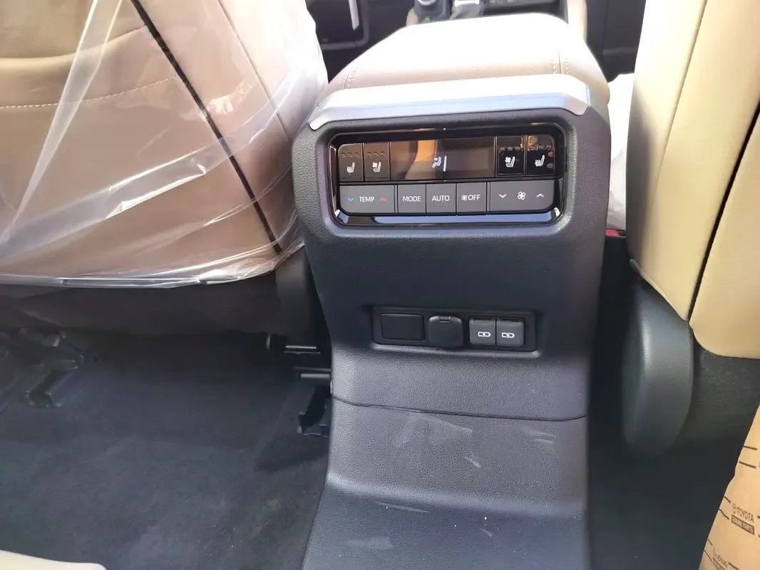 Toyota Land Cruiser Prado 2.4 AT 4WD (279 حصان) - 18