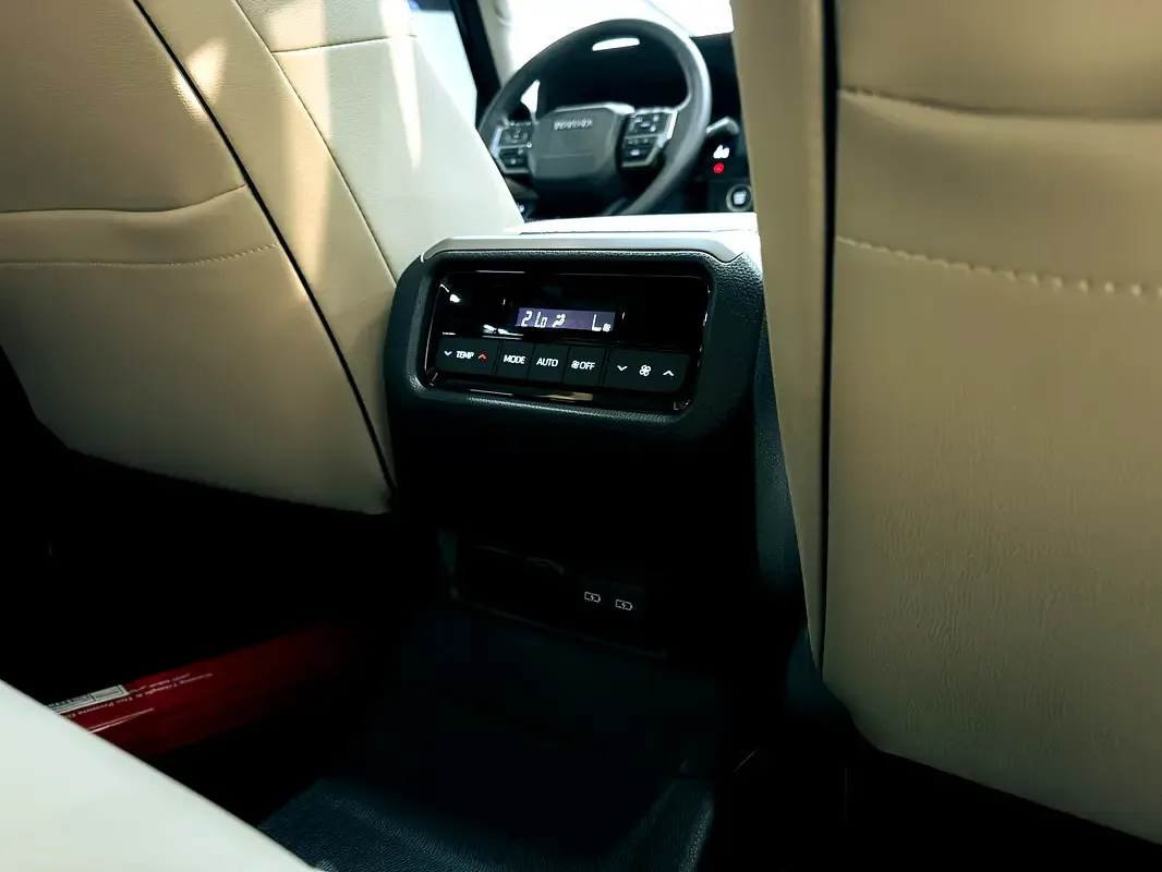 Toyota Land Cruiser Prado 2.4 AT 4WD (279 حصان) - 17