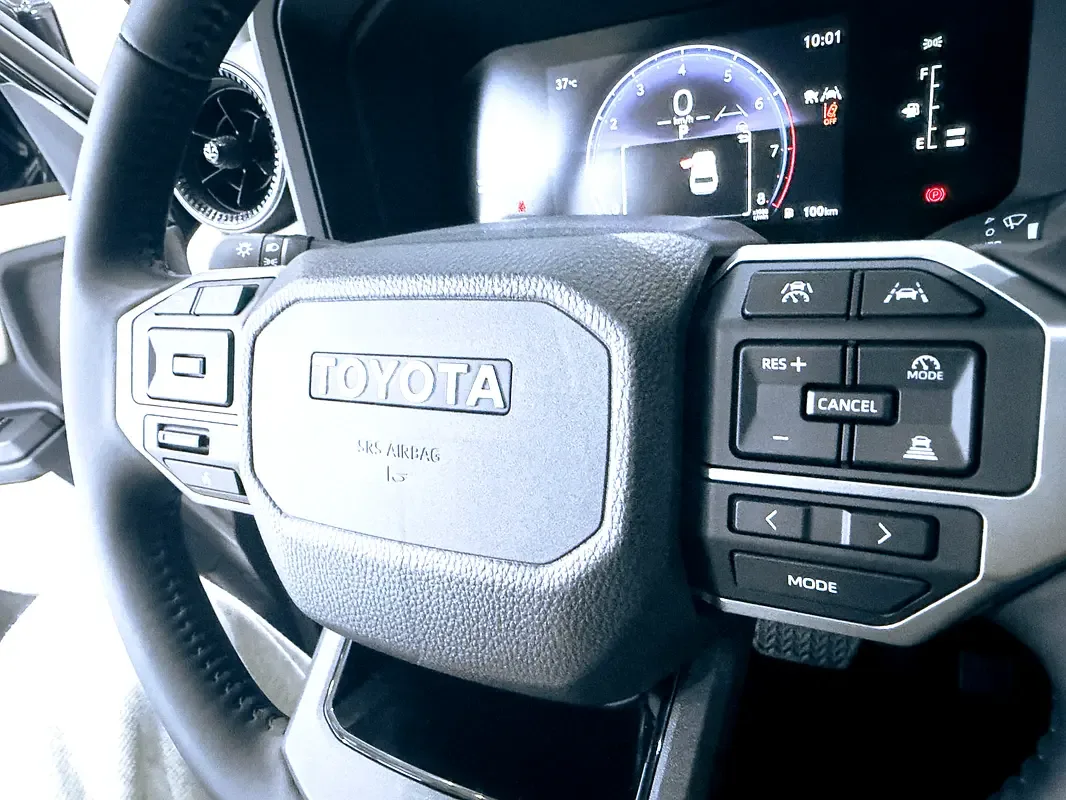 Toyota Land Cruiser Prado 2.4 AT 4WD (279 حصان) - 16