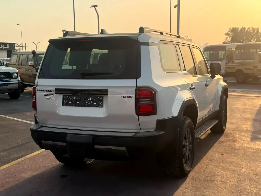 Toyota Land Cruiser Prado 2.4 AT 4WD (279 hp) - 3