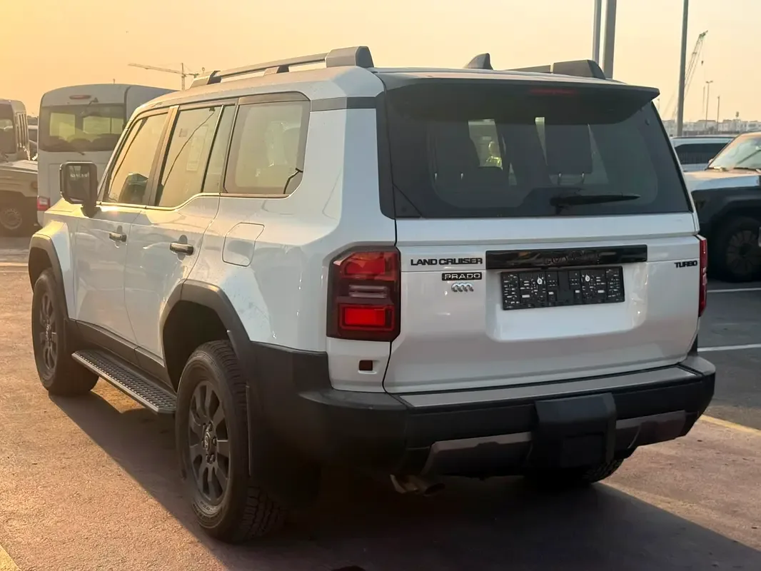 Toyota Land Cruiser Prado 2.4 AT 4WD (279 hp) - 4
