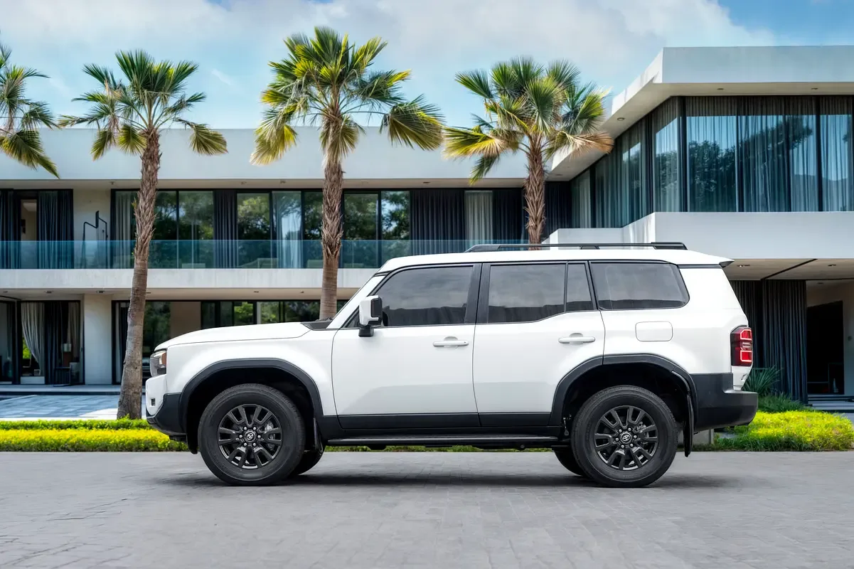 Toyota Land Cruiser Prado 2.4 AT 4WD (279 hp) - 2