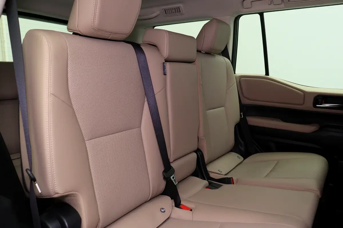 Toyota Land Cruiser Prado 2.4 AT 4WD (279 hp) - 15